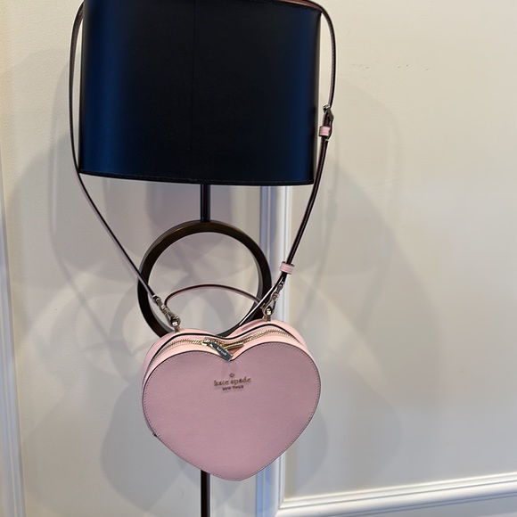 Kate spade heart shoulder or cross body handbag in excellent condition - Picture 2 of 10